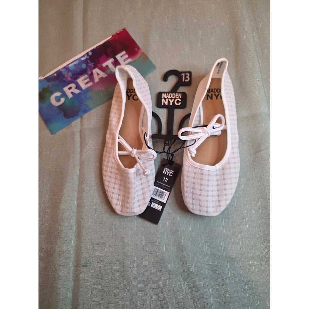 Madden NYC Girls' White Dress Ballet Flats Size 13
